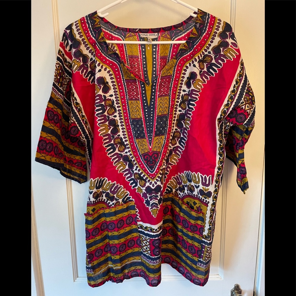 Funky People top. Size medium. NWOT